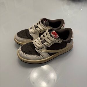 Nike Jordan 1 Travis Scott Reverse Mocha